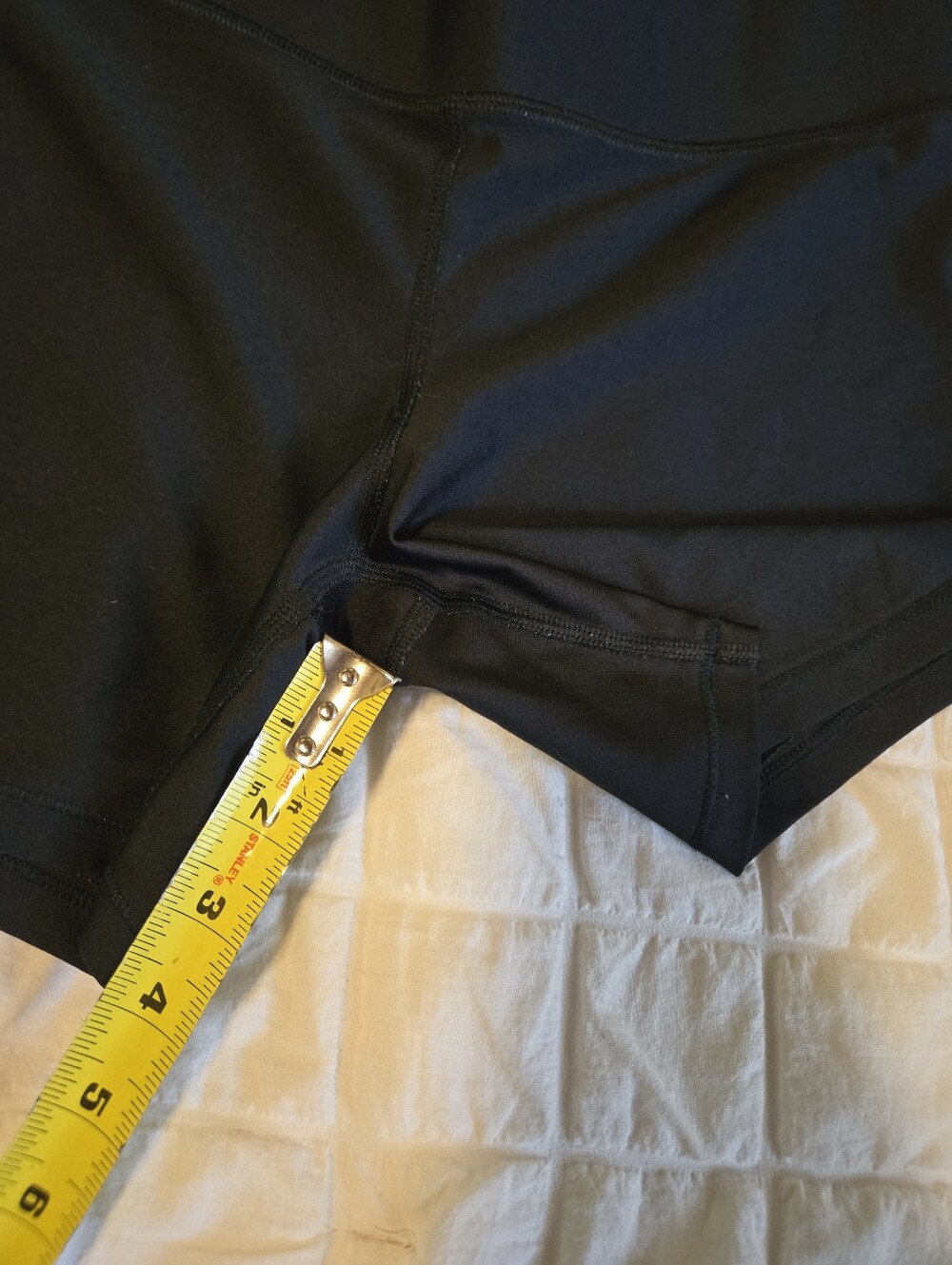 Under Armour Black Women's Training Compression Shorts - Picture 4 of 6